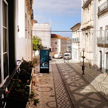 Family House Hostel Aveiro Buitenkant foto