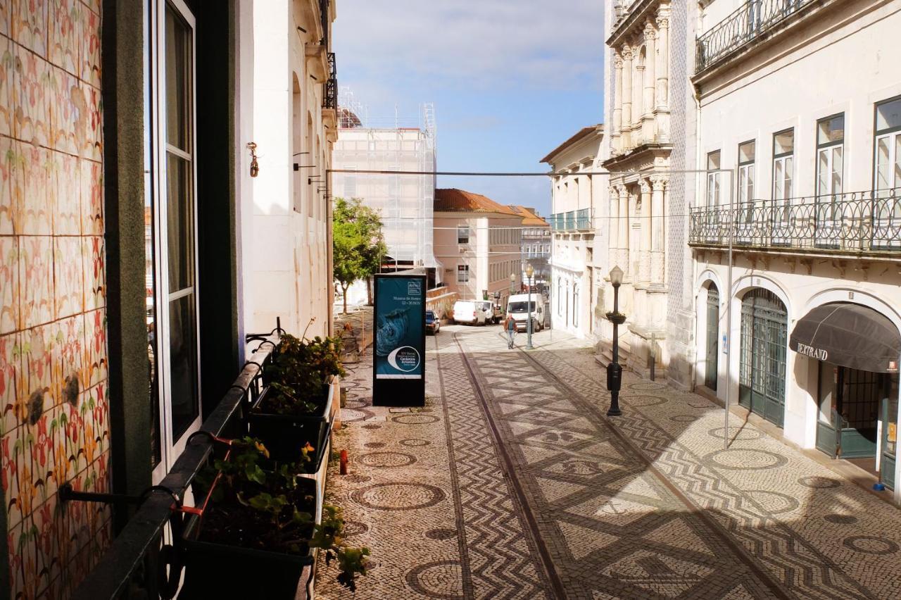Family House Hostel Aveiro Buitenkant foto